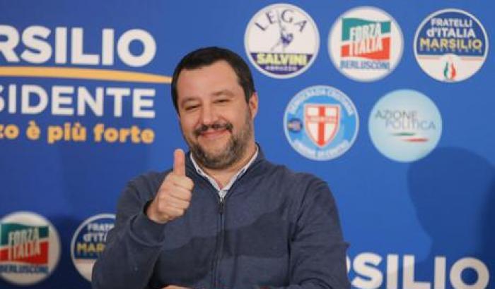 Salvini usa la polemica di Mahmood per commentare la vittoria: "a voi Sanremo, a noi l'Abruzzo"