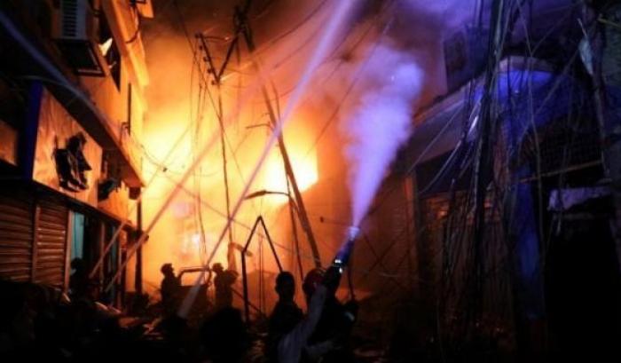 00051E86-l-incendio L'incendio