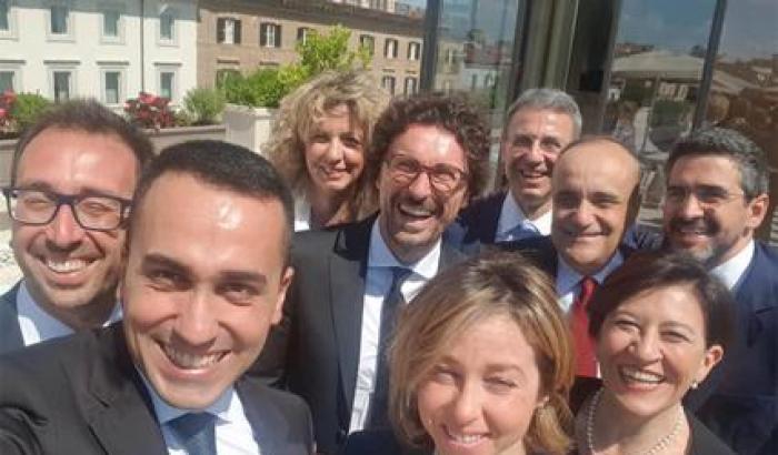 I giannizzeri di Di Maio contro Fattori e Nugnes: "farebbero bene ad andare via"