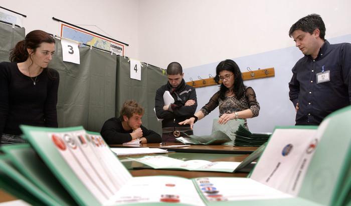 Dopo due settimane non si hanno ancora i dati definitivi delle Regionali in Sardegna