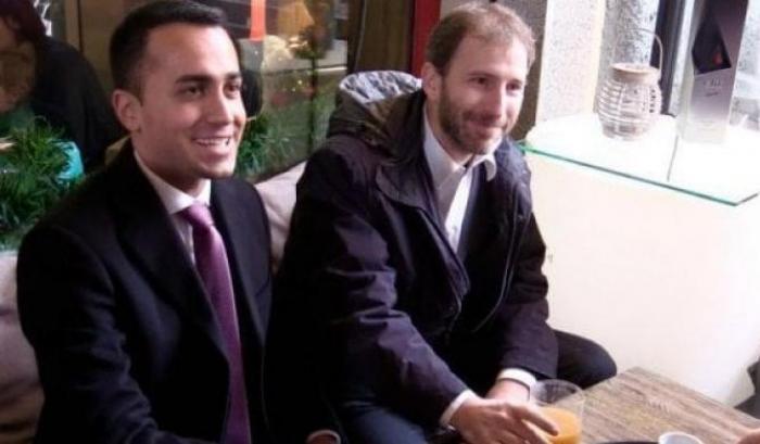 Casaleggio salva (per ora) la traballante poltrona di Di Maio: "Lui è il capo politico"