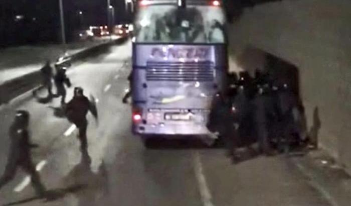 Gori critica Salvini: nessuna indagine interna sull'aggressione della polizia ai tifosi dell'Atalanta
