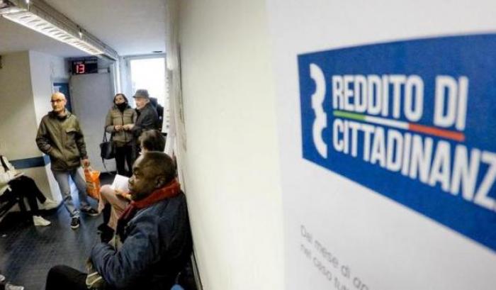 Soldi vinti, ereditati e ricevuti in dono: se l'importo supera i 6mila euro addio reddito di cittadinanza