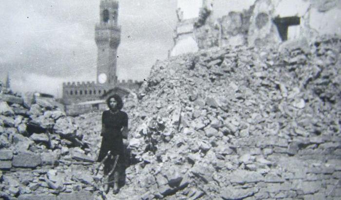 Firenze bombardata