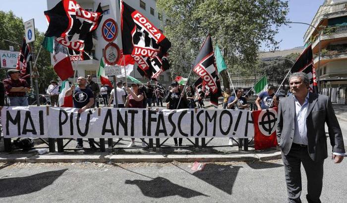 La manifestazione di Forza Nuova il 25 aprile a Roma