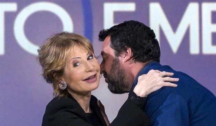 Salvini aizza i suoi contro la Gruber ma arrivano le critiche: "mistificatore"