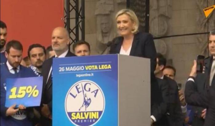 Pubblicò le foto delle torture dell'Isis per cavalcare la xenofobia: Marine Le Pen a processo