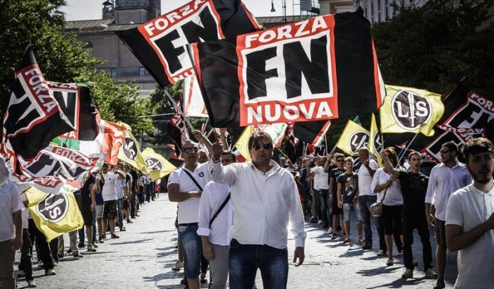 Arriva la proposta di legge per sciogliere Casapound e Forza Nuova