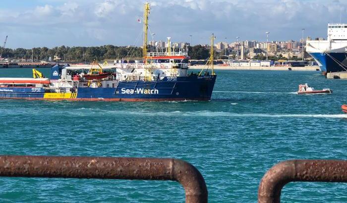 Xenofobia di Stato: direttiva di Salvini per impedire l'arrivo della Sea Watch in Italia