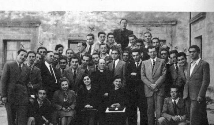 La foto di classe di Camilleri da "Agrigentini in bianco e nero"..