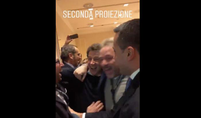 Conte esulta dopo la vittoria M5s del marzo 2018