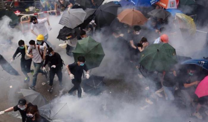 00053B8E-proteste-a-hong-kong Proteste a Hong Kong