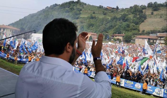 Salvini si crede spiritoso: "Chi è Conte? Conosco solo l'allenatore dell'Inter"
