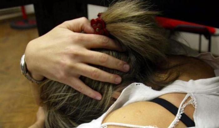 Violenza sulle donne: crescita esponenziale in pandemia, +79,5% di chiamate al 1522