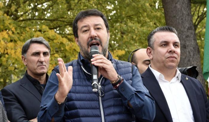 Salvini fa lo sciacallo con l'omicidio a Roma, la Ministra De Micheli: "Mi vergogno per lui"