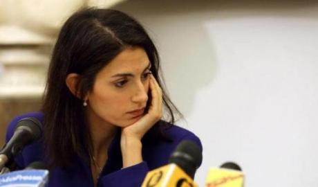 Virginia Raggi accusa: “Quando ho ricevuto attacchi sessisti, le femministe mi hanno lasciata sola”