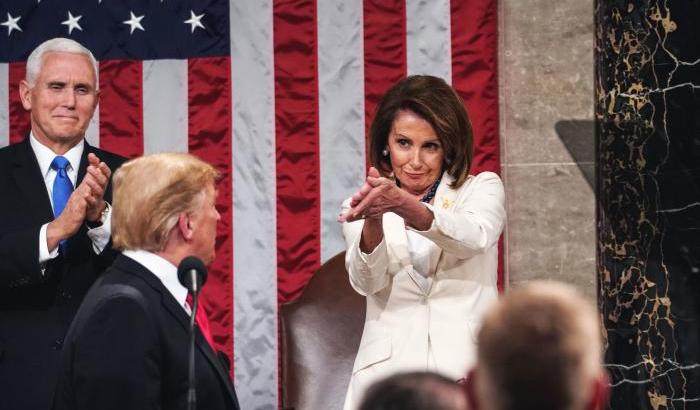 Nancy Pelosi attacca Trump: "È costato vite umane aver negato il Covid-19"