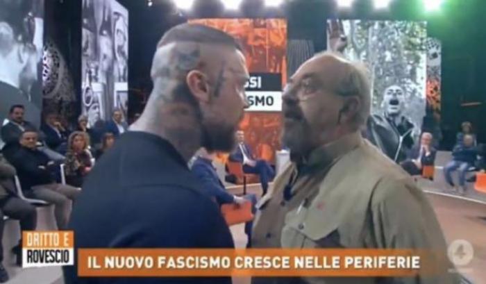 Vauro Senesi litiga con un fascista a Rete4