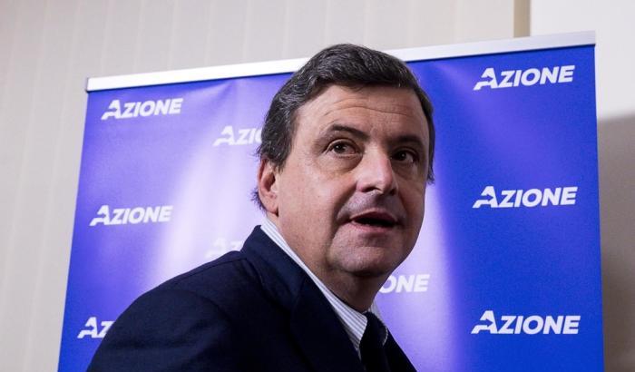 Calenda critico sugli assistenti civici: "Se lo avesse proposto Salvini sareste tutti indignati"