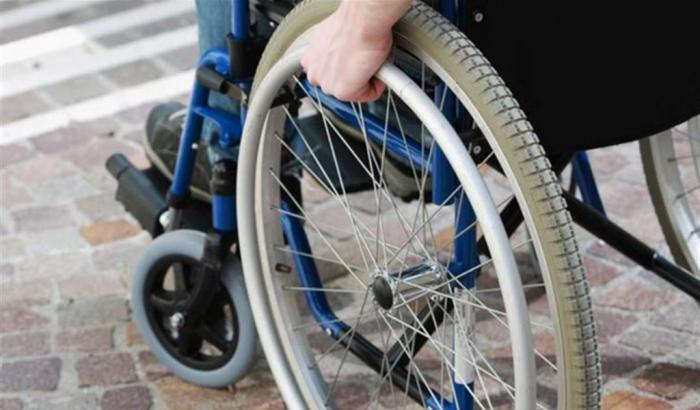 Hanno torturato un disabile per 'divertirsi', tre giovani arrestati nel Cosentino