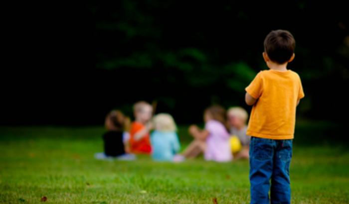 Un alunno autistico escluso dalla recita: la mamma cambierà scuola