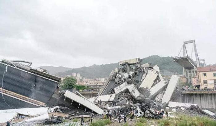 Cori dei tifosi del Milan sul Ponte Morandi, i parenti delle vittime: "Siete dei barbari"