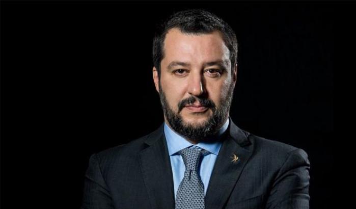 Il melodramma di Salvini: "Portatemi in Tribunale e sarà un processo contro il popolo italiano"