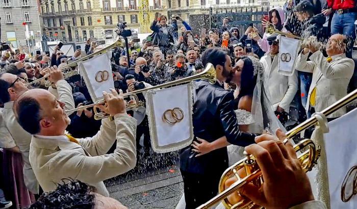 Suonarono alle 'nozze trash' della vedova del boss: licenziati musicisti della penitenziaria