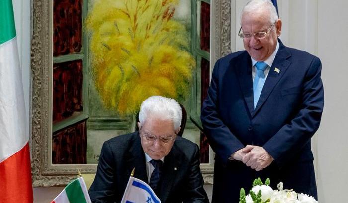 Mattarella: "Mai abbassare la guardia verso antisemitismo e fascismo"