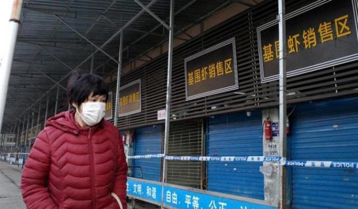Coronavirus, 56 morti e 2000 contagiati: la Cina in emergenza, caso sospetto a Vienna