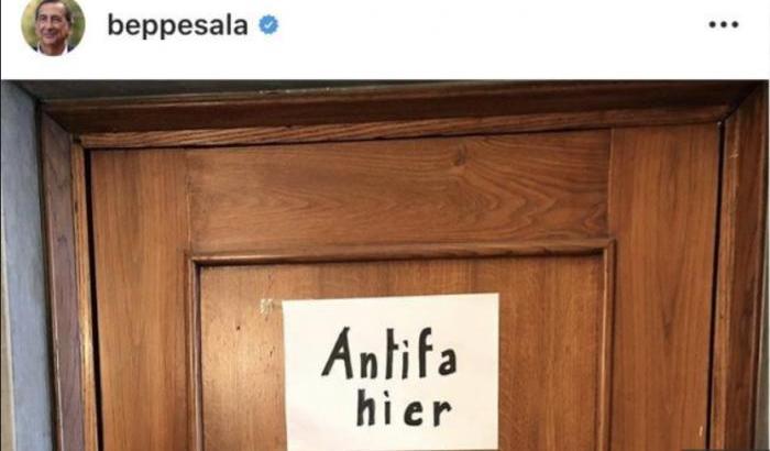 'Antifa Hier': la risposta di Beppe Sala ai nazisti che hanno deturpato la casa della partigiana