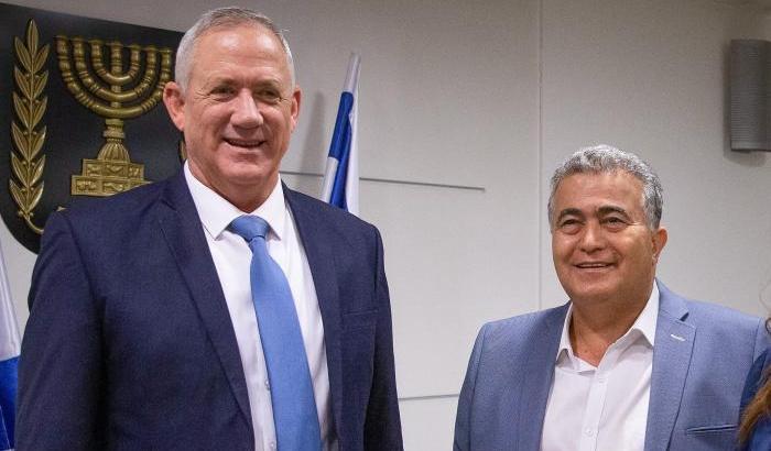 Amir Peretz: "A Gantz dico di non cadere nella trappola di Trump"