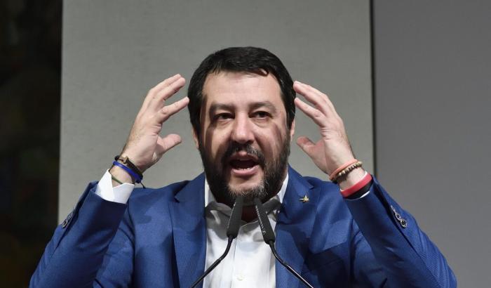 Salvini fa il bullo sulla Gregoretti: "Io non ho paura, i miei avvocati un po'"