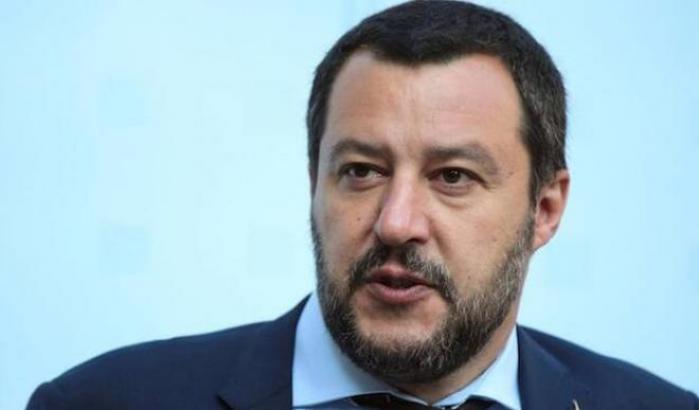 Dopo i migranti, gli zingari e i gay se la prende con le donne che scelgono di abortire. Il volto nero di Salvini