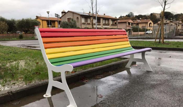 Panchine arcobaleno