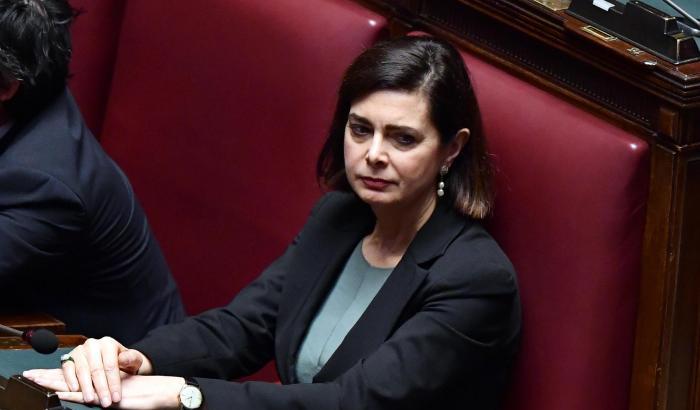 Laura Boldrini porta in tribunale l'hater che la minacciò di morte: "Denunciare era mio dovere"