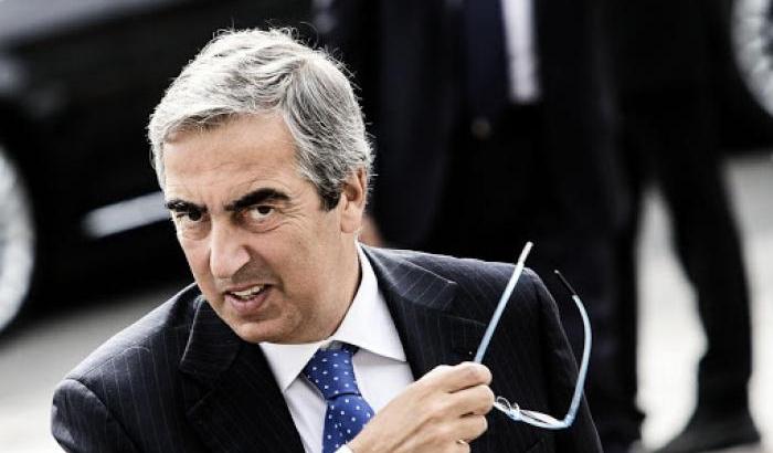 Coronavirus, Gasparri si unisce agli schiamazzi di Salvini contro il Governo: "Via gli incapaci"