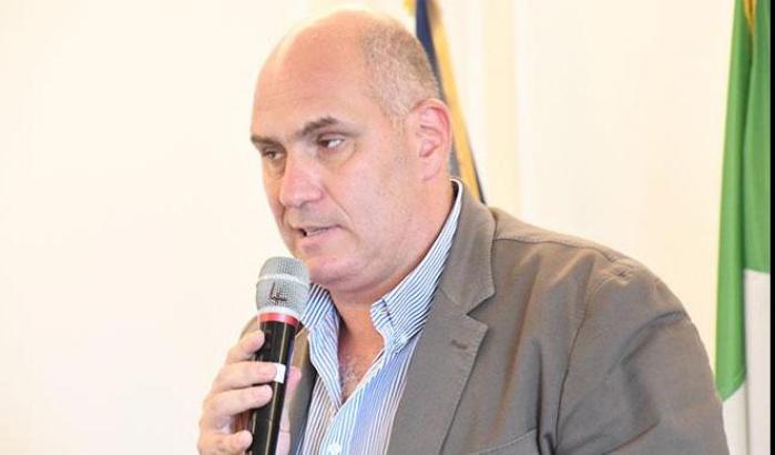 Il sindaco di Ischia si difende: "La chiusura dei porti non era razzismo ma precauzione"