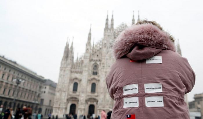 Razzismo, scene di panico, ipocrisia, sciacallaggio: il Coronavirus tira fuori il peggio di noi