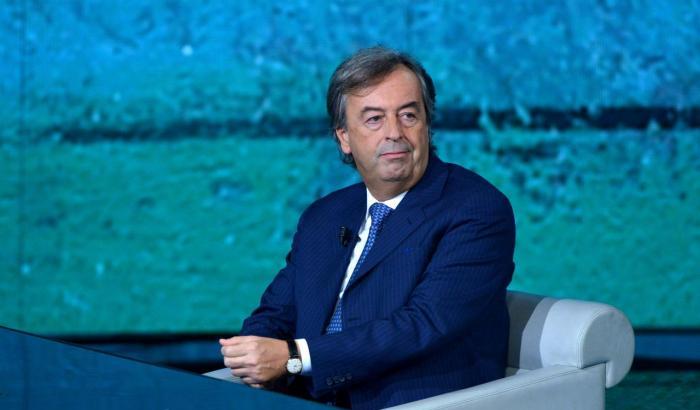 Codacons all'attacco di Burioni: "Sta troppo in tv, esposto alla Corte dei Conti"