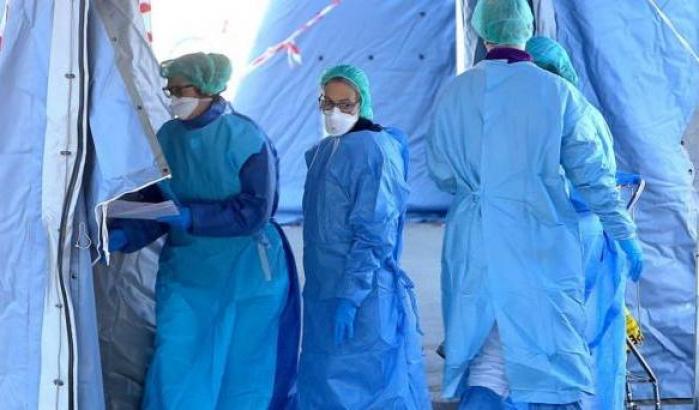 Il report che proccupa: "Aumentano i ricoveri per Covid-19, soprattutto nel Centro-Sud"