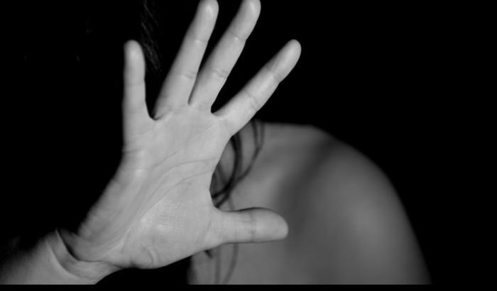 Violenza su una donna