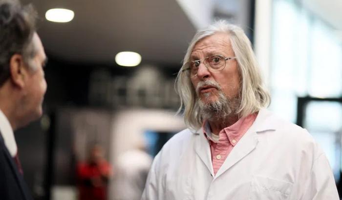 Idroclorochina, la Francia apre alla ricetta contro il Covid-19 del professor Raoult