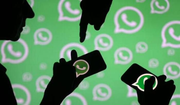 "Facciamo il c**o ai Crucchi, compra italiano": i sovranisti si scatenano sui social