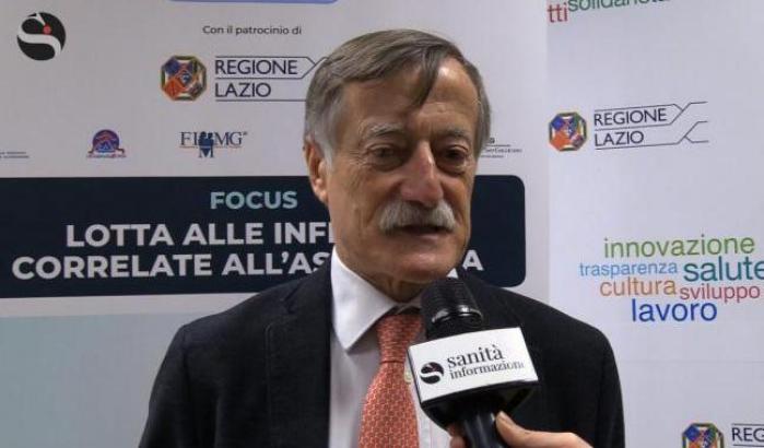 Il virologo: "Covid-19 non è mutato in meglio ed è pronto a tornare a colpire"