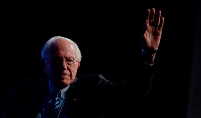 Bernie Sanders si ritira dalle primarie: l'avversario di Trump sarà Joe Biden