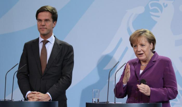 Germania e Olanda sfasciano la Ue: "No agli Eurobond"
