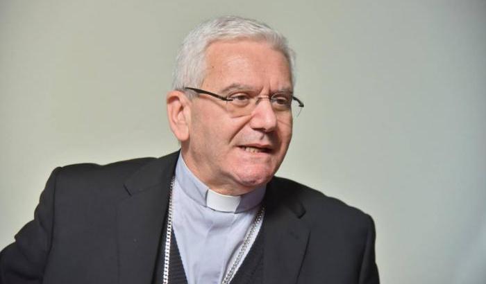 Il vescovo parla dell'ecatombe di Bergamo: "Sommersi dal dolore ma non perdiamo la speranza"