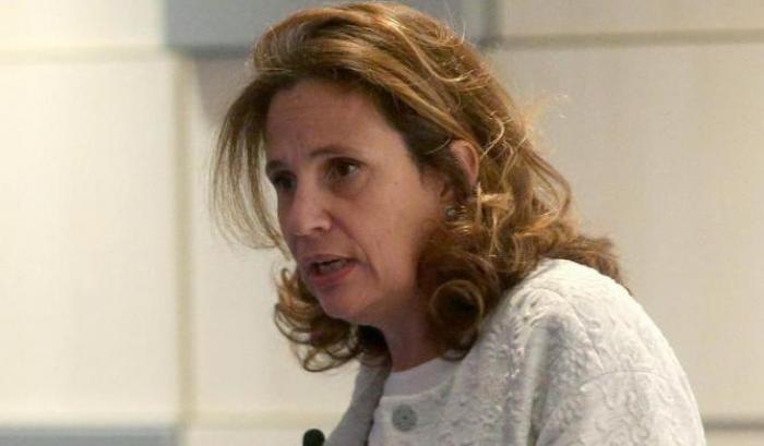 Focolaio in Veneto, Ilaria Capua costretta a ribadire l'ovvio: "Non si va mai in giro con la febbre"