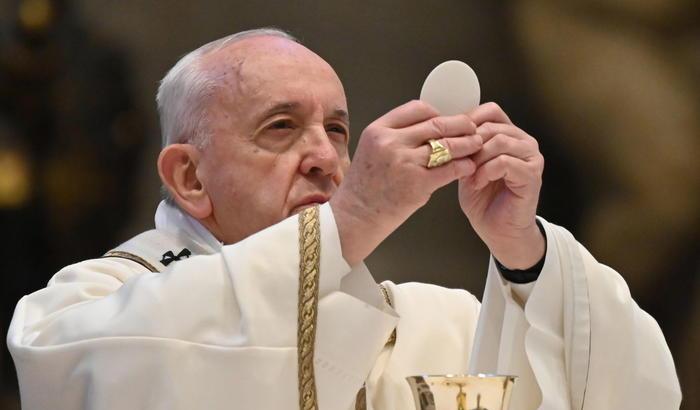 Il Papa invoca pace per un mondo senza guerre e ingiustizie verso i più poveri